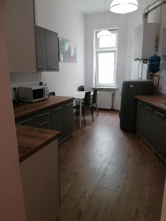 Hostel Tulip - Pokoj Jednoosobowy Nr 1 Ze Wspolna Lazienka I Kuchnia Szczecin Exteriör bild